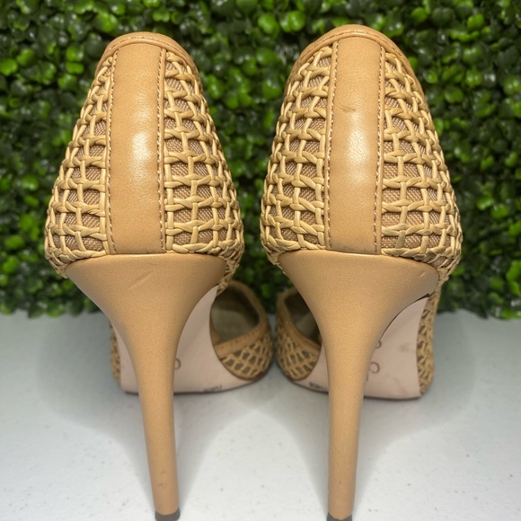 Great condition pumps, used a handful of times in the office, stylish, confy - Picture 2 of 8